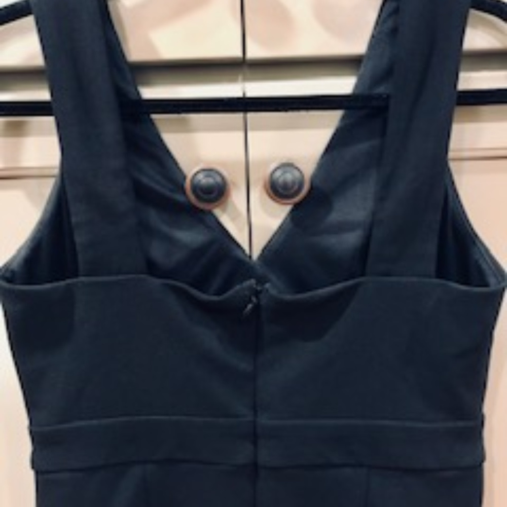 AQUA Black Ruffle-Hem Ponte Dress - Small - Picture 5 of 6